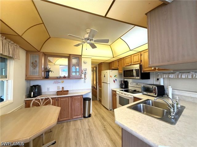 4701 Mayflower WAY W, Estero, FL 33928