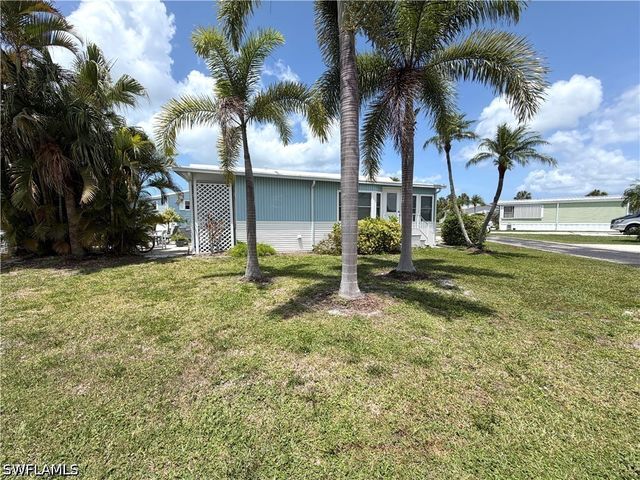 4701 Mayflower WAY W, Estero, FL 33928