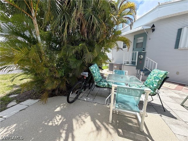 4701 Mayflower WAY W, Estero, FL 33928