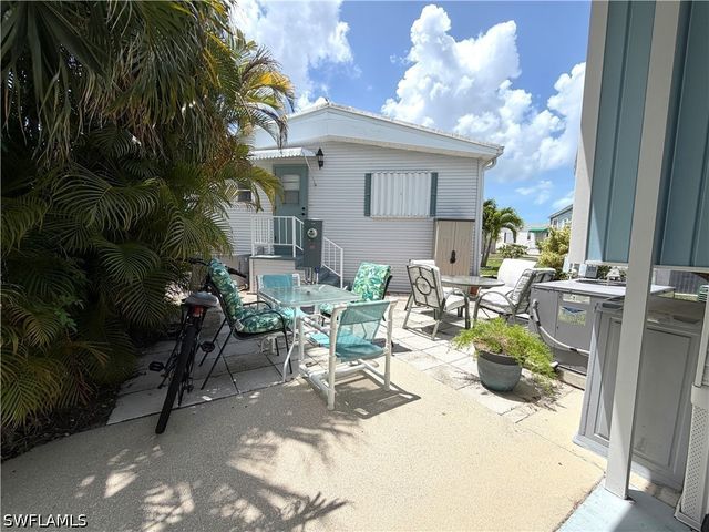 4701 Mayflower WAY W, Estero, FL 33928