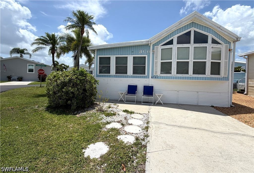 4701 Mayflower WAY W, Estero, FL 33928