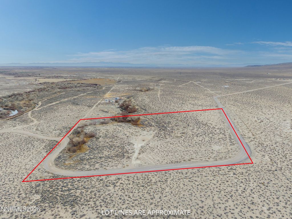 Image 10 of property listing at 17001 Lahontan Dam Road, Fallon, NV 89406