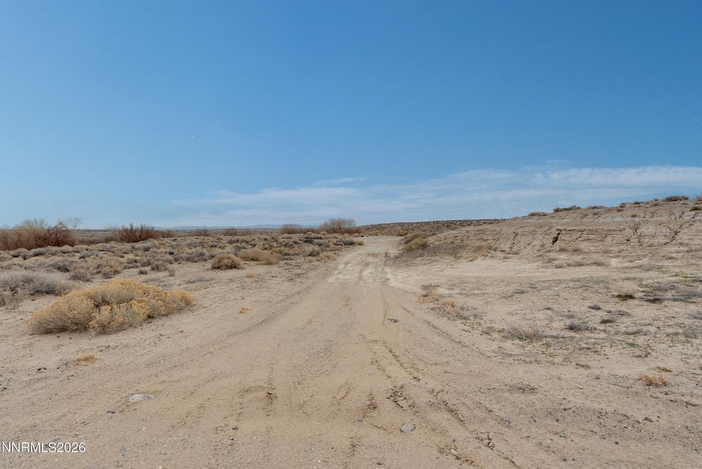 Image 30 of property listing at 17001 Lahontan Dam Road, Fallon, NV 89406