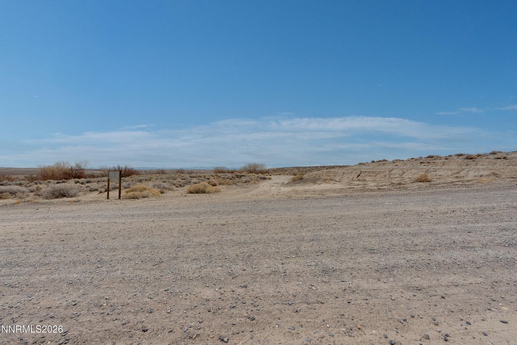 Image 31 of property listing at 17001 Lahontan Dam Road, Fallon, NV 89406