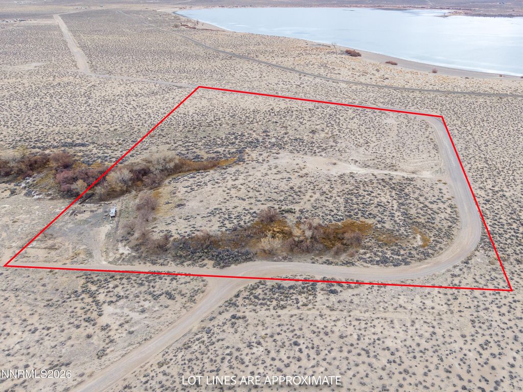 Image 7 of property listing at 17001 Lahontan Dam Road, Fallon, NV 89406