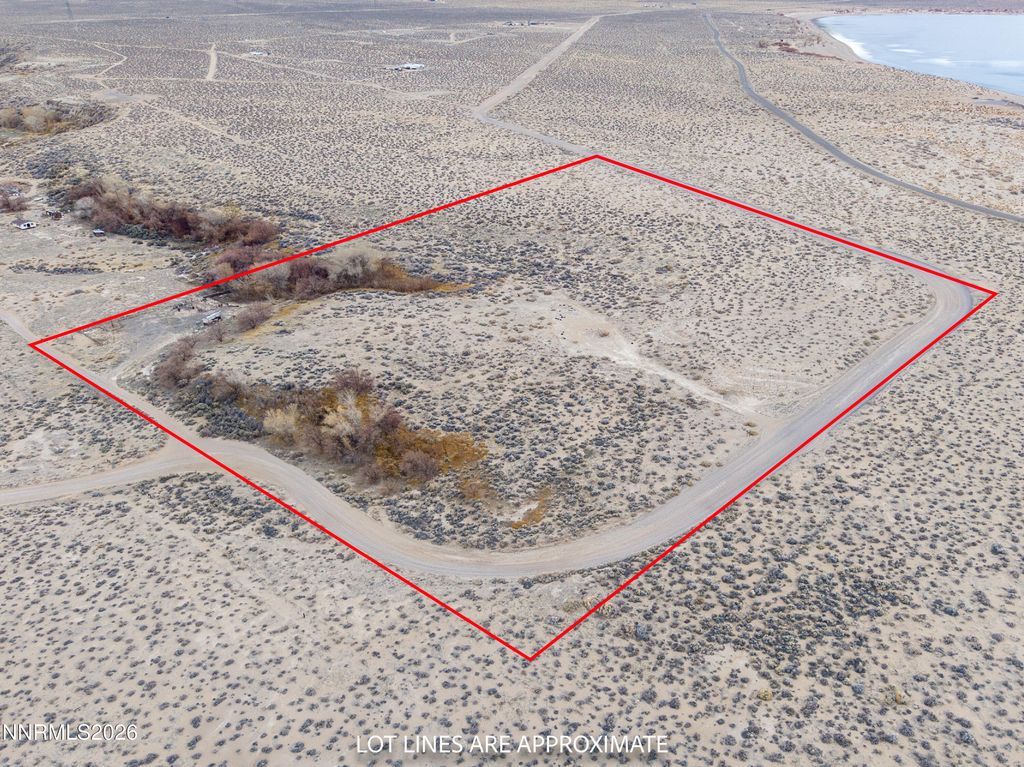 Image 8 of property listing at 17001 Lahontan Dam Road, Fallon, NV 89406
