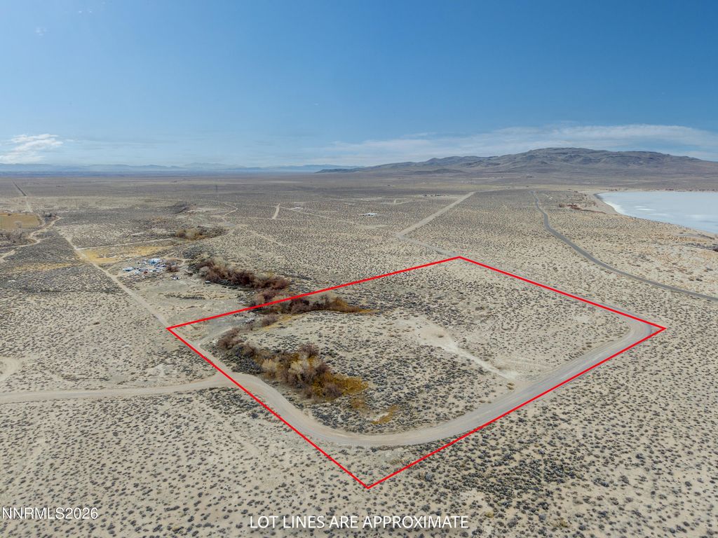Image 9 of property listing at 17001 Lahontan Dam Road, Fallon, NV 89406