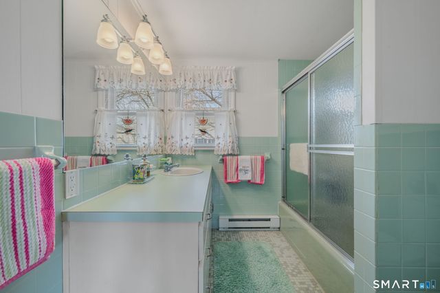 54 Sea Crest Avenue, East Lyme, CT 06357