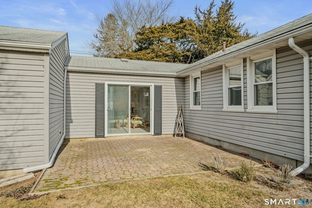 54 Sea Crest Avenue, East Lyme, CT 06357