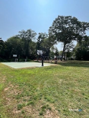 54 Sea Crest Avenue, East Lyme, CT 06357