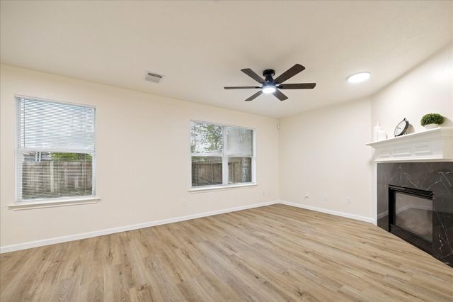 5639 Tiger Lilly Way, Houston, TX 77085