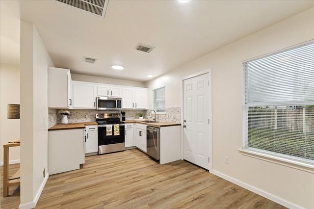 5639 Tiger Lilly Way, Houston, TX 77085