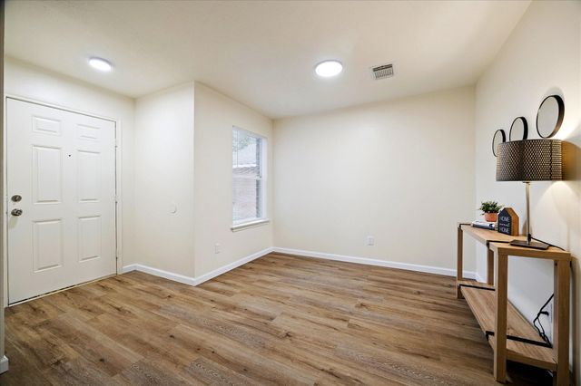 5639 Tiger Lilly Way, Houston, TX 77085