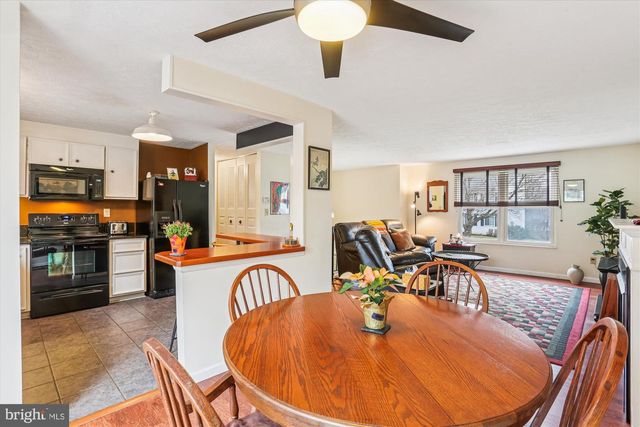 24052 SUGAR CANE LN, Gaithersburg, MD 20882