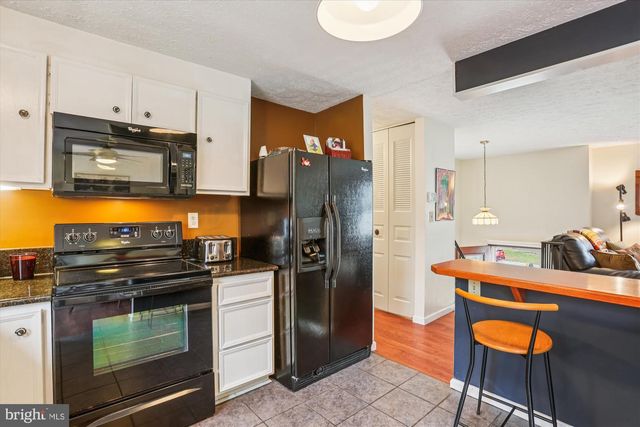 24052 SUGAR CANE LN, Gaithersburg, MD 20882