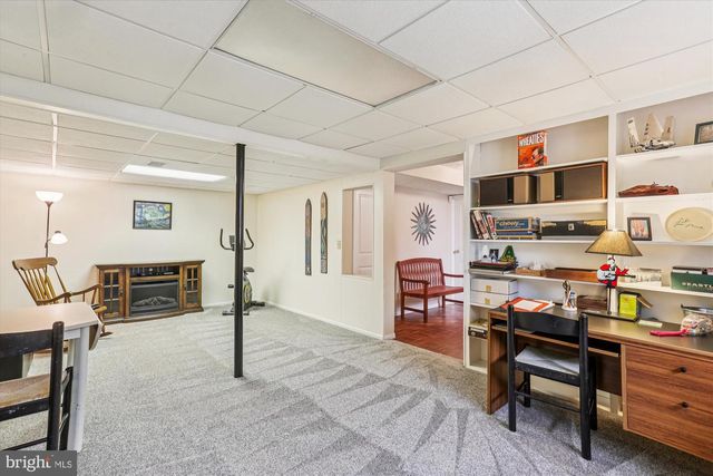 24052 SUGAR CANE LN, Gaithersburg, MD 20882