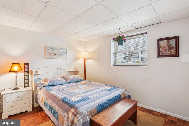 24052 SUGAR CANE LN, Gaithersburg, MD 20882