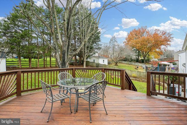 24052 SUGAR CANE LN, Gaithersburg, MD 20882