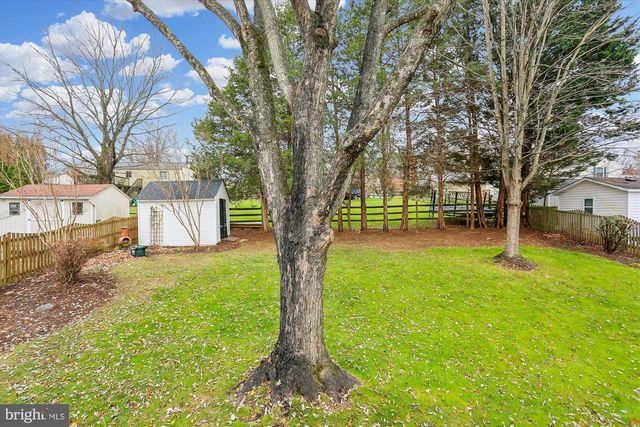 24052 SUGAR CANE LN, Gaithersburg, MD 20882