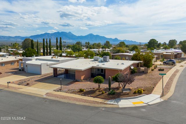 413 W San Ignacio, Green Valley, AZ 85614