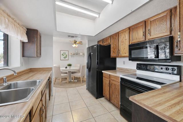 413 W San Ignacio, Green Valley, AZ 85614