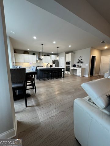 306 Lowebrook Court, Fairburn, GA 30213