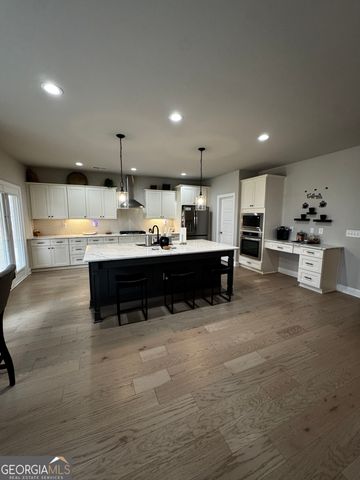 306 Lowebrook Court, Fairburn, GA 30213