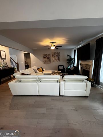 306 Lowebrook Court, Fairburn, GA 30213