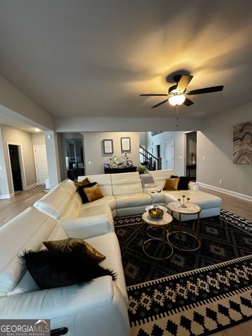 306 Lowebrook Court, Fairburn, GA 30213