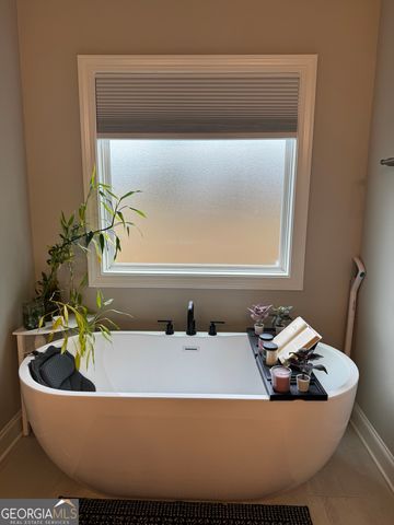 306 Lowebrook Court, Fairburn, GA 30213