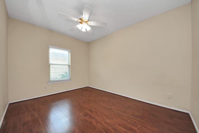 1022 Memorial Village Dr Drive, Houston, TX 77024