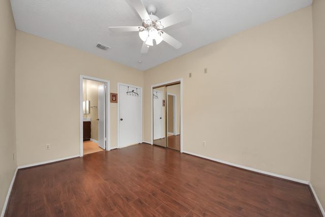 1022 Memorial Village Dr Drive, Houston, TX 77024