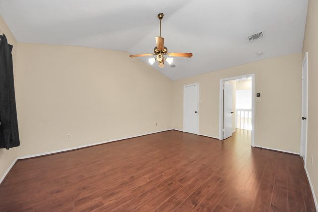 1022 Memorial Village Dr Drive, Houston, TX 77024