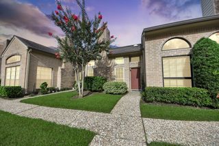 1022 Memorial Village Dr Drive, Houston, TX 77024