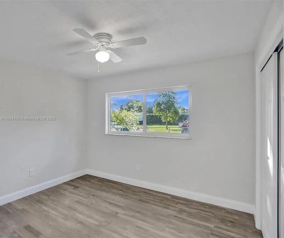 4040 SW 54th Ave, Davie, FL 33314