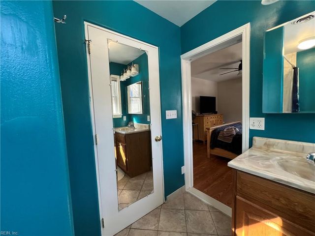 2233 Paris ST, Virginia Beach, VA 23454