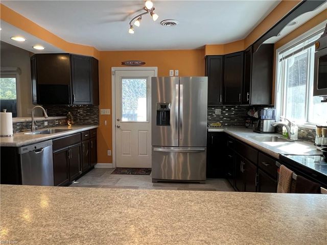 2233 Paris ST, Virginia Beach, VA 23454