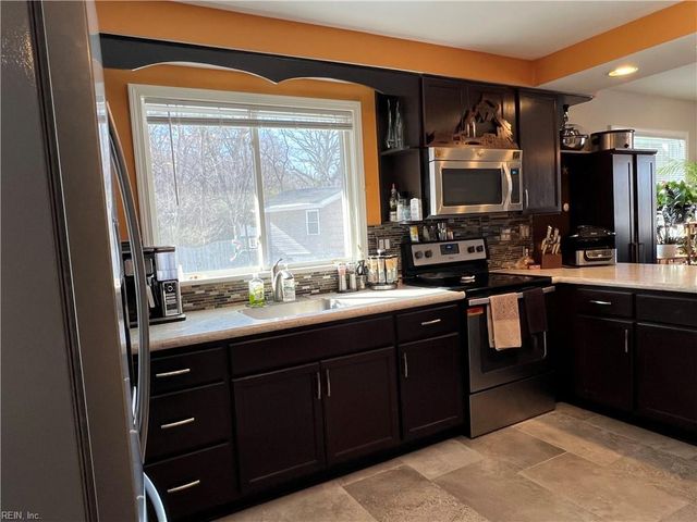 2233 Paris ST, Virginia Beach, VA 23454