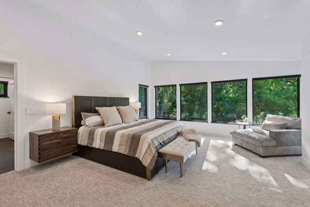 6701 Cheyenne Trail, Edina, MN 55439