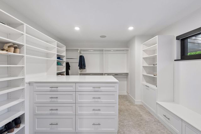 6701 Cheyenne Trail, Edina, MN 55439