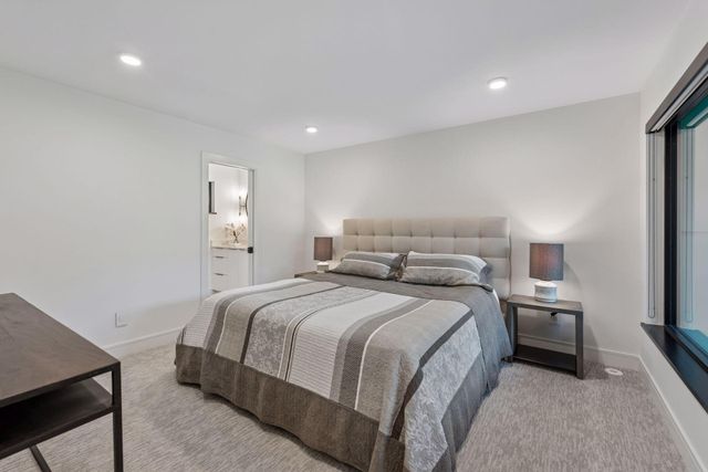 6701 Cheyenne Trail, Edina, MN 55439