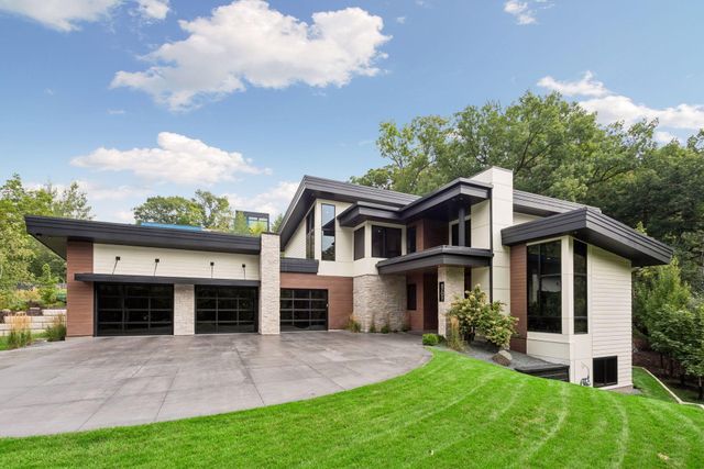6701 Cheyenne Trail, Edina, MN 55439