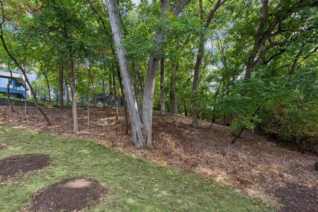 6701 Cheyenne Trail, Edina, MN 55439