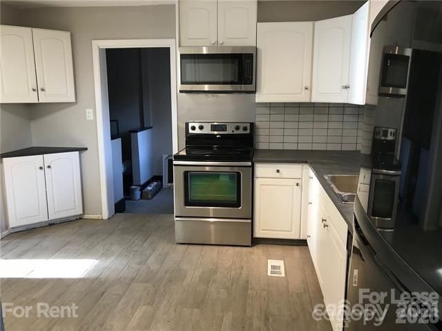 5027 Baylor Drive, Charlotte, NC 28210