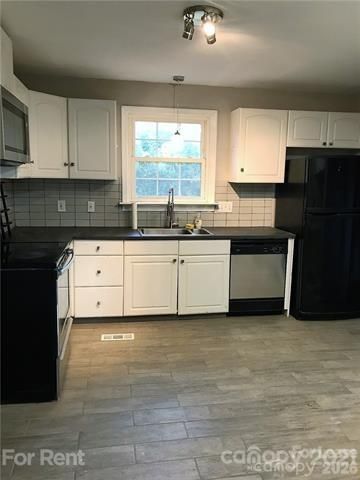 5027 Baylor Drive, Charlotte, NC 28210