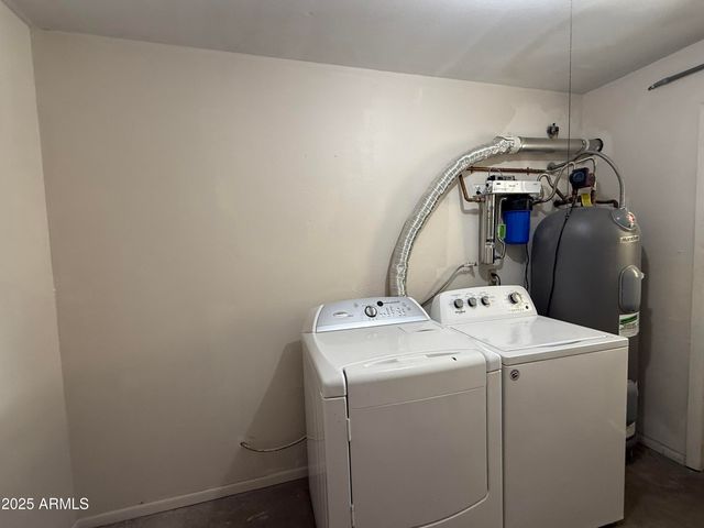 1718 E GAYLON Drive, Tempe, AZ 85282