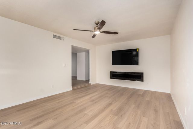 1718 E GAYLON Drive, Tempe, AZ 85282