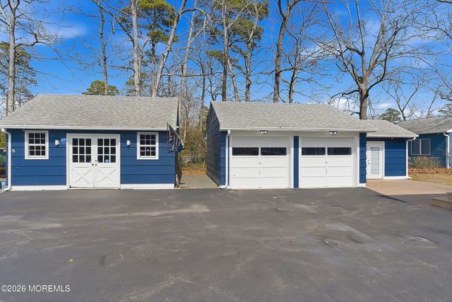 240 Wainwright Street, Forked River, NJ 08731