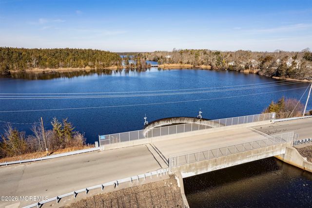 240 Wainwright Street, Forked River, NJ 08731