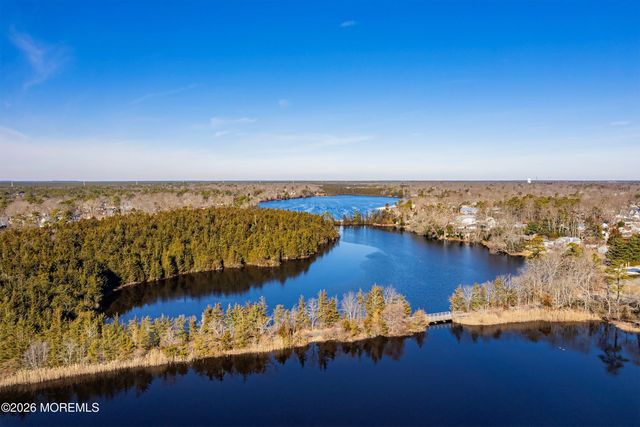 240 Wainwright Street, Forked River, NJ 08731